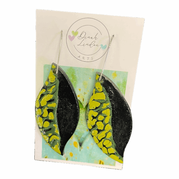 Gecko Leaf Dangles – handpainted leaf-shaped earrings in black and lime green with a glossy finish by Dinah Lindon.